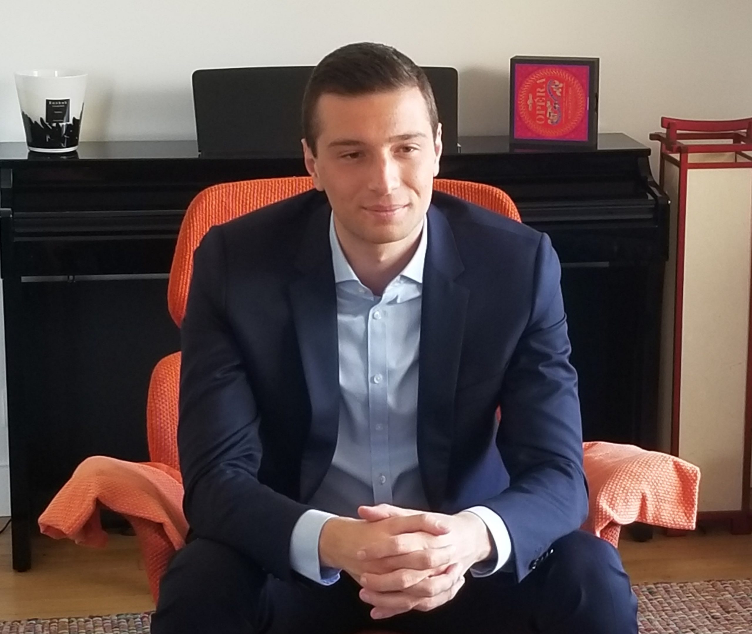 « Faut des idées! » Virginie Martin s’entretient avec Jordan Bardella