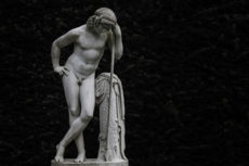 Narcisse statue
