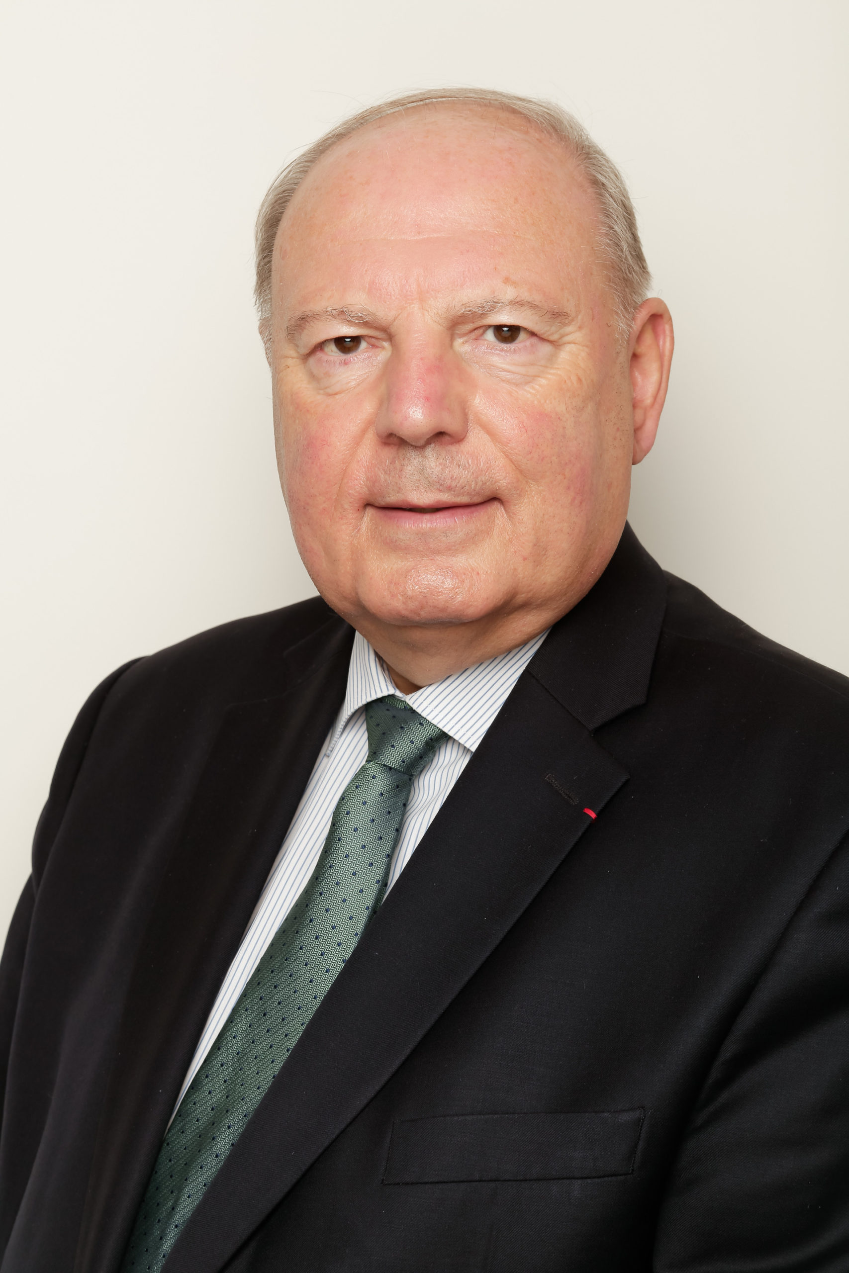 Bicentenaire de la mort de Napoléon – Hervé Marseille : « Je m’éloigne du bonapartisme quand il rime avec jacobinisme au mépris du parlementarisme »