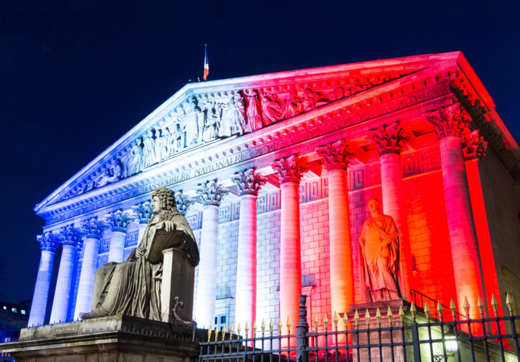 Le Parlement sera le lieu de confrontation politique entre la représentation de la nation et l’Etat néolibéral