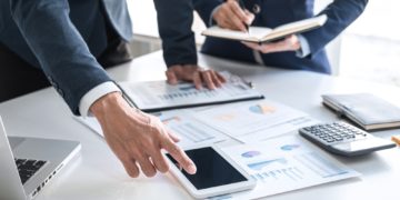 Au lieu de taxer les « super » profits,  encourageons les entreprises à participer à « l’effort de guerre » !