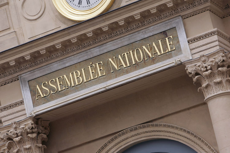 Pour une censure constructive inscrite dans la Constitution