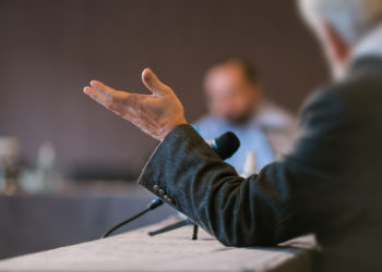 Les intellectuels et le Spin : contribution à la vie démocratique ou manipulation ?