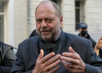 Eric Dupont Moretti, Sandrine Rousseau et les autres