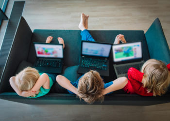 Les dangers des écrans pour les petits