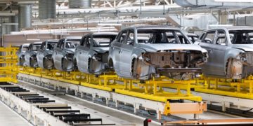 L’industrie automobile européenne est-elle menacée par les Chinois ?