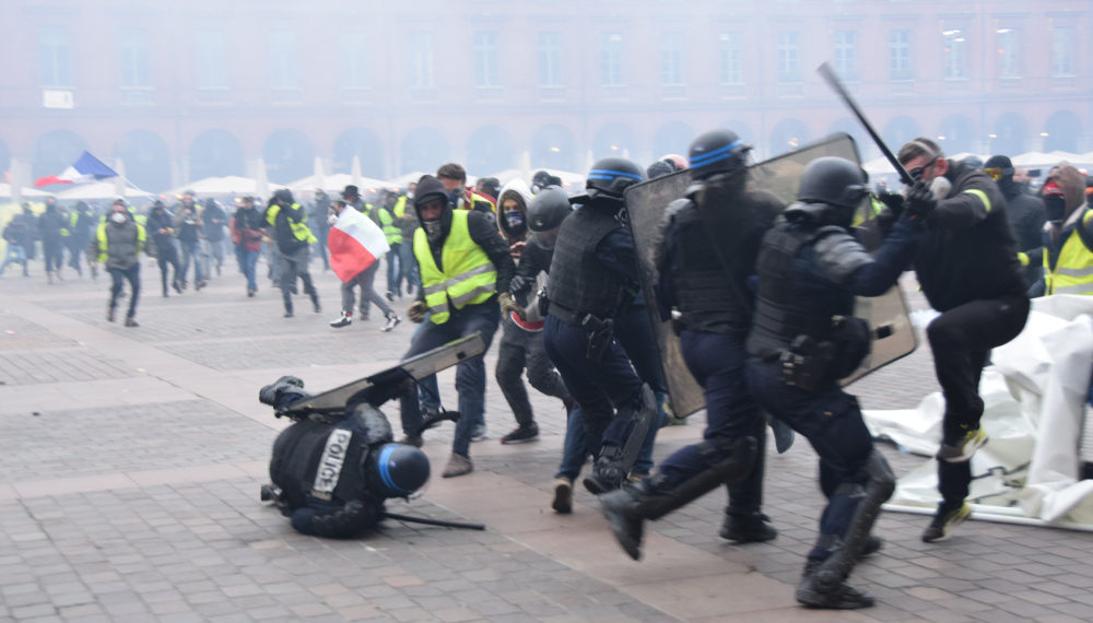 En finir avec la thèse du « monopole de la violence physique légitime de l&rsquo;Etat »