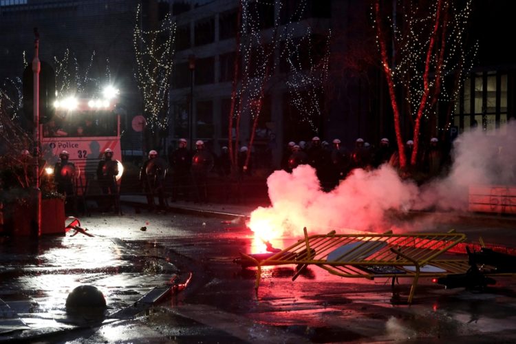 Remettre la Constitution au centre du village