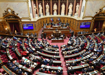 Faisons un rêve et si le Parlement reprenait la main sur ses droits un tantinet bafoués