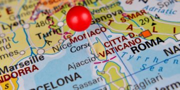 Deux poids, deux mesures