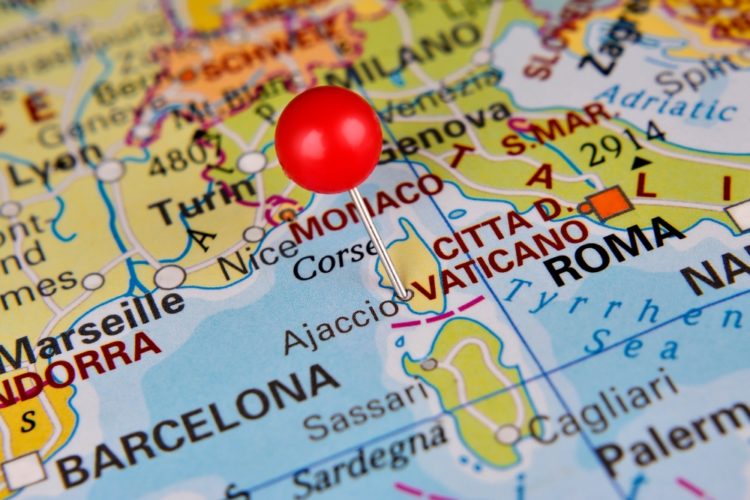 Deux poids, deux mesures