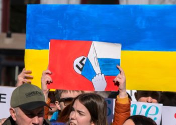 Symboles nazis dans l’armée ukrainienne : les Ukrainiens ne doivent pas scier la branche sur laquelle ils sont assis