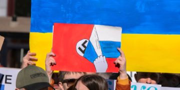 Symboles nazis dans l’armée ukrainienne : les Ukrainiens ne doivent pas scier la branche sur laquelle ils sont assis