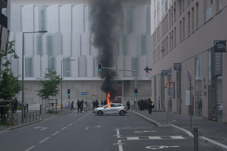 Beaucoup de bruit pour rien ou le temps du désarroi