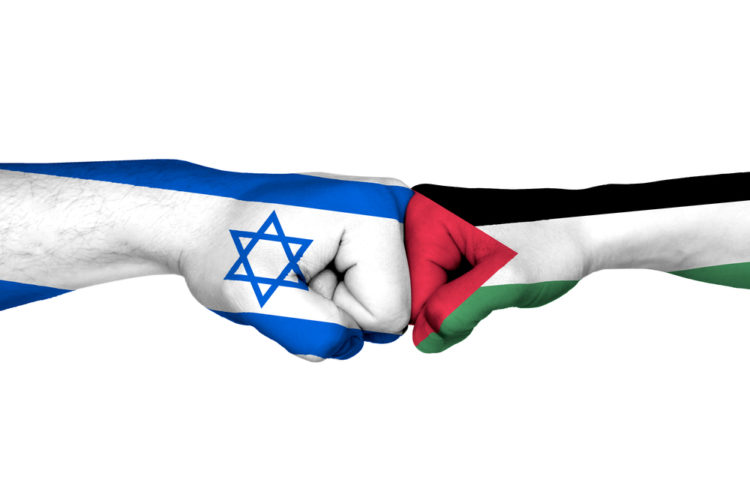 Israël-Hamas : la guerre des mots et de la communication