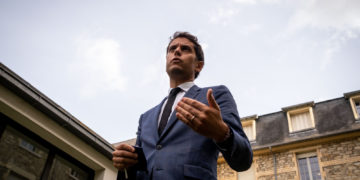 Nomination de Gabriel Attal : vers un gouvernement de combat ?