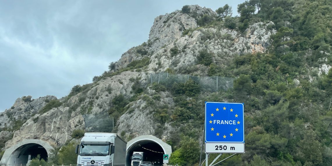 Témoignage de deux jeunes migrants aux parcours différents