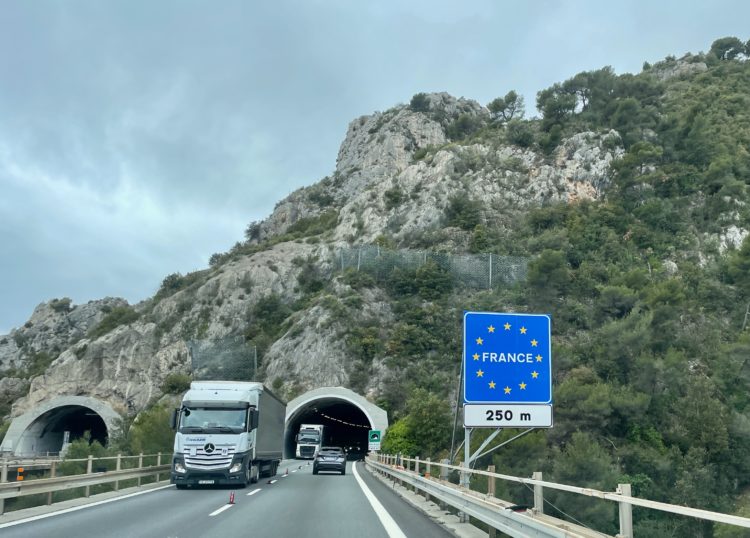 Témoignage de deux jeunes migrants aux parcours différents