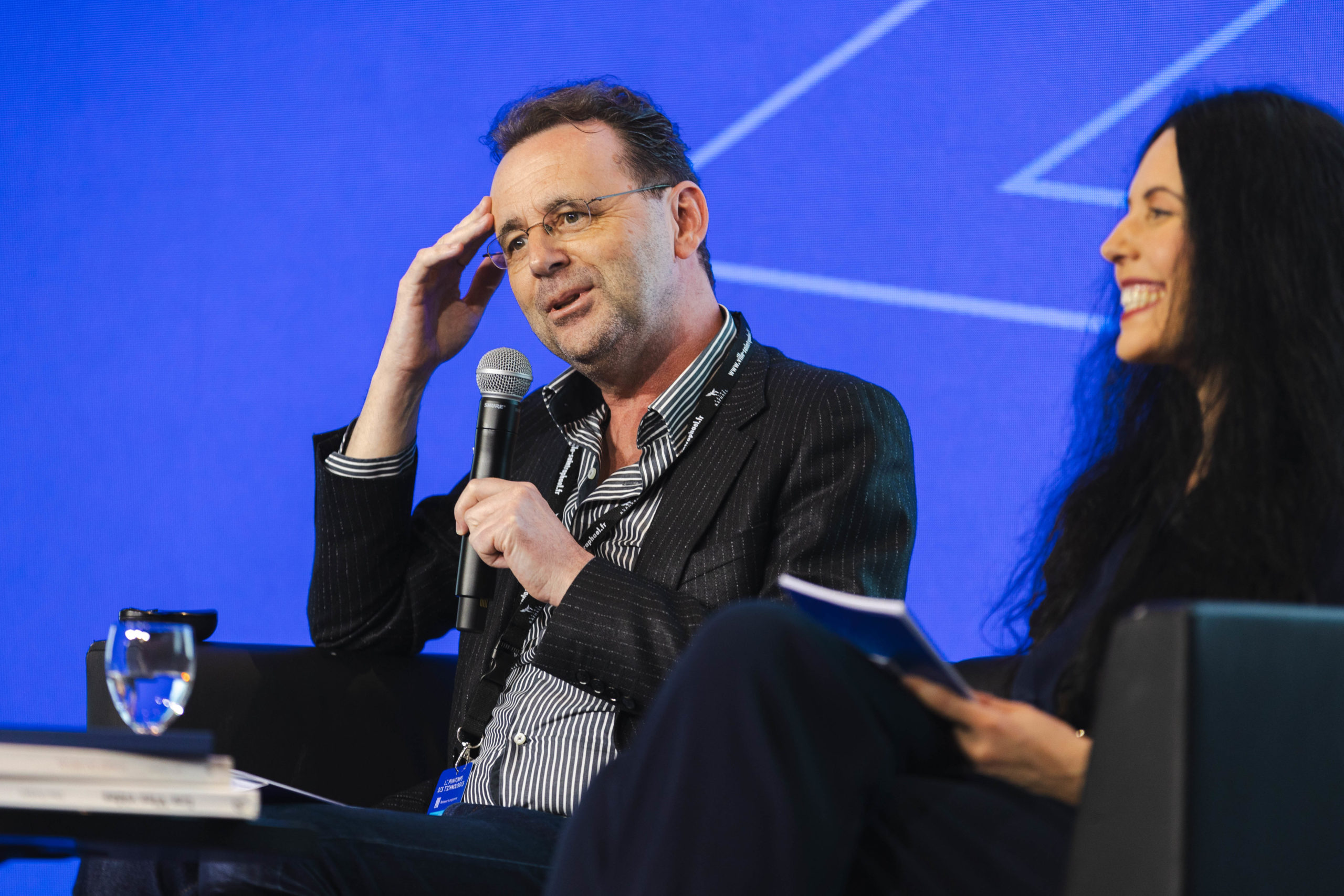 L’éthique et la société à l’épreuve des techniques numériques. Quels grands enjeux pour les jeunes générations ?