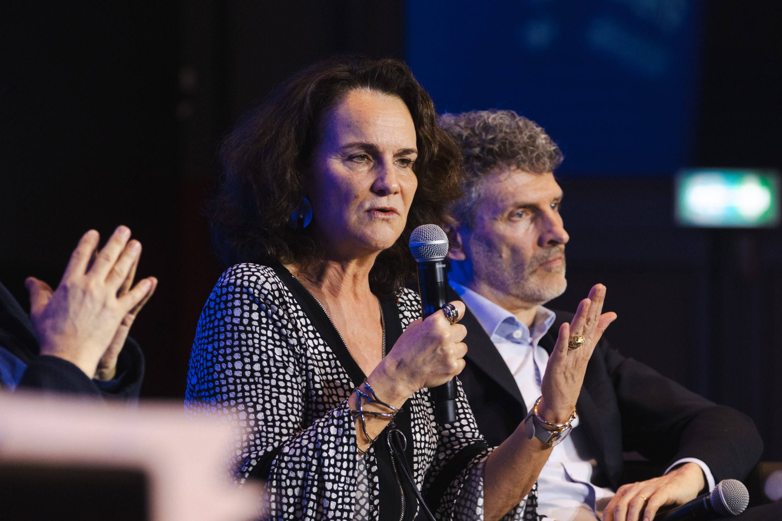 Table-ronde – Comment concilier droits humains, éthique et innovation technologique ?