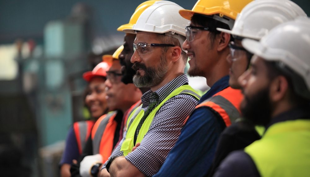 Revenir aux questions de la dignité du travail