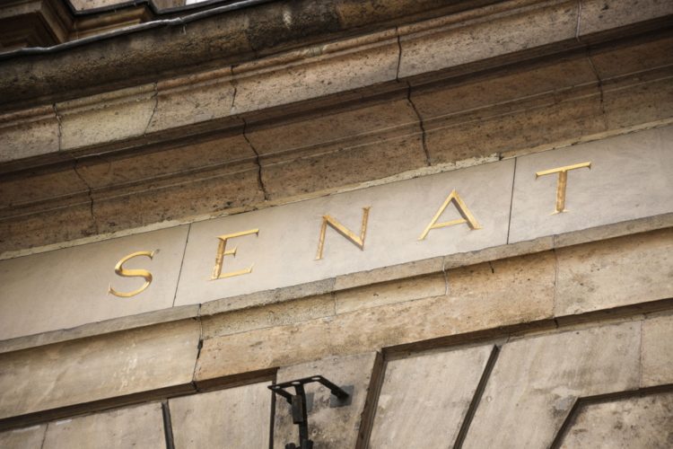 Faire campagne aux élections sénatoriales