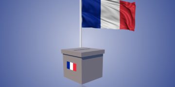 Et si Macron s’imposait comme le nouveau De Gaulle, avec une nouvelle constitution ?