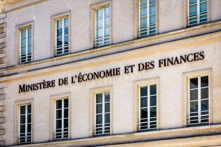 La France : un pays qui se ruine pour accroitre  le niveau de vie  de sa population