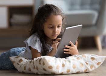 Publication du rapport de la commission « numérique et enfance » le 30 avril 2024 : qu’en penser?