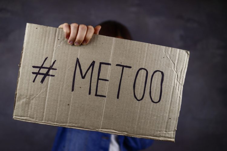 Le en même temps, ce MeToo politique.