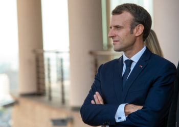 Dissolution, censure : Pourquoi Emmanuel Macron ne doit pas démissionner ?