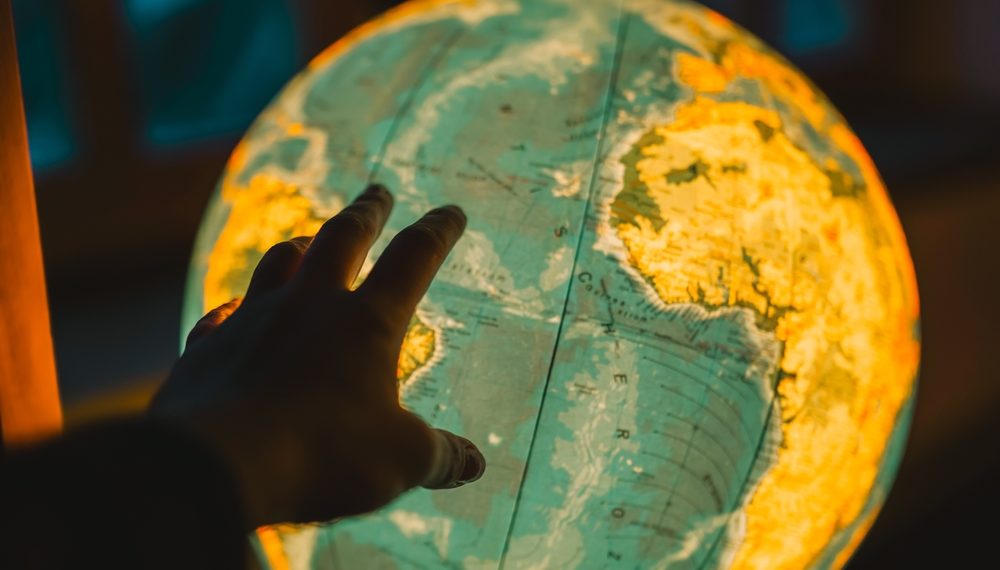 Le global et le tribal