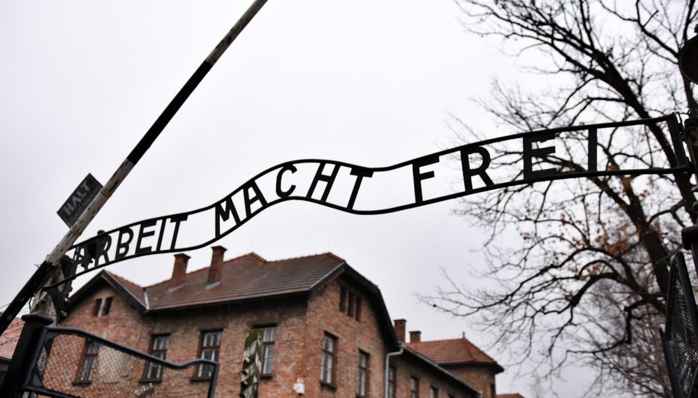 Une faute contre l’histoire