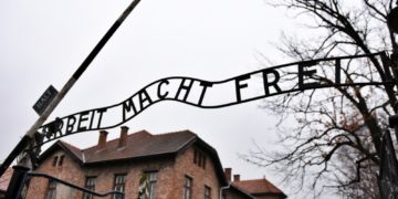 Une faute contre l’histoire