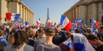 Deux prêtés pour un rendu