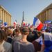 Deux prêtés pour un rendu