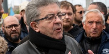 En substituant le racisme à la question sociale, Jean-Luc Mélenchon rompt avec la nature de la gauche