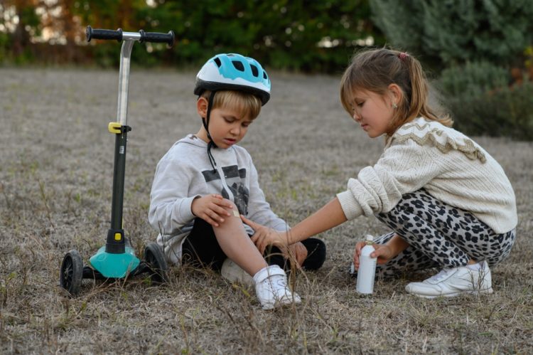 Couvre-feu pour les mineurs : poser des limites, c’est protéger