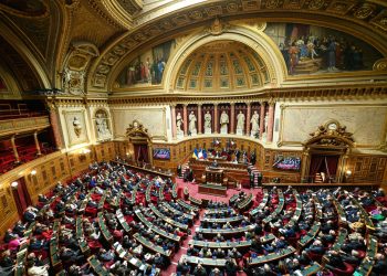 Vers la crise de régime ?