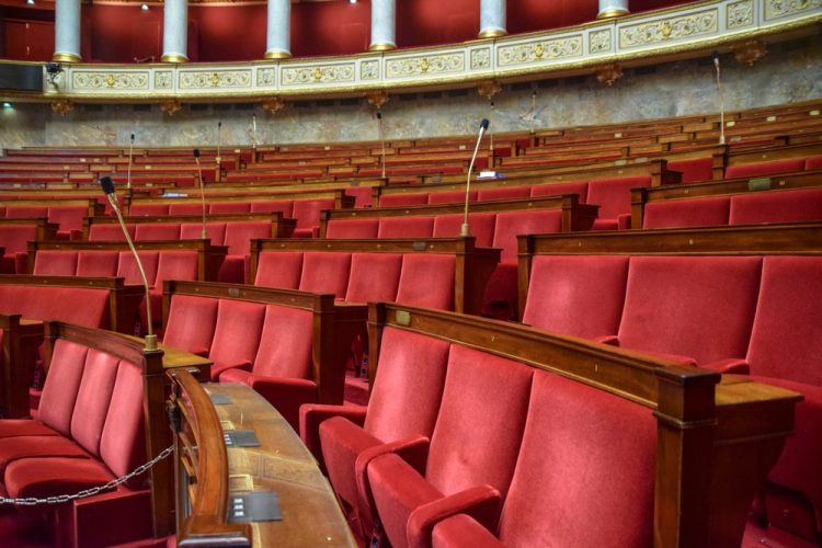 Les Conventions citoyennes face à la démocratie