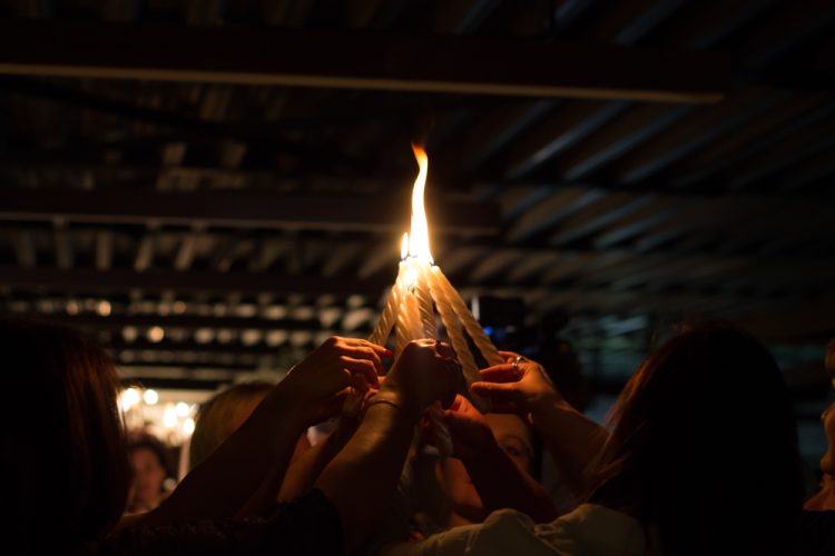 « À chaque crise majeure, les théories du complot écrivent de nouveaux chapitres »