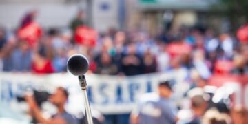 Des discours populistes à la double résilience démocratique : pour un autre cadre d’analyse