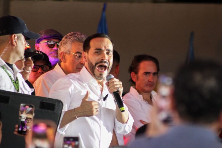 Colombie : Victoire d’Abelardo de la Espriella sur un projet d’autorité de l’Etat