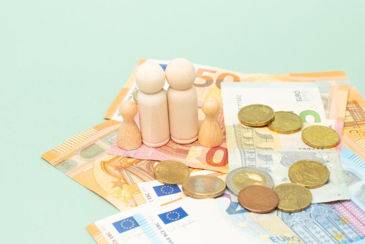 L’efficience publique au-delà du chèque : de l’agitation monétaire à l’ajustement structurel et l’efficience réelle
